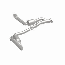Load image into Gallery viewer, Magnaflow 05-06 Jeep Grand Cherokee 5.7L Direct Fit Catalytic Converter