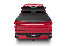 Load image into Gallery viewer, Truxedo 19-20 GMC Sierra & Chevrolet Silverado 1500 (New Body) 6ft 6in Sentry CT Bed Cover