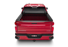 Load image into Gallery viewer, Truxedo 19-20 GMC Sierra & Chevrolet Silverado 1500 (New Body) 5ft 8in Sentry CT Bed Cover