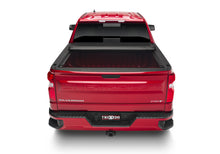 Load image into Gallery viewer, Truxedo 14-18 GMC Sierra & Chevrolet Silverado 1500 6ft 6in Lo Pro Bed Cover
