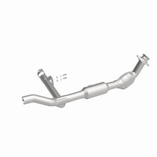 Load image into Gallery viewer, Magnaflow 01-03 Ford F150 XL/XLT V6 4.2L OEM Grade / EPA Compliant Direct-Fit Catalytic Converter