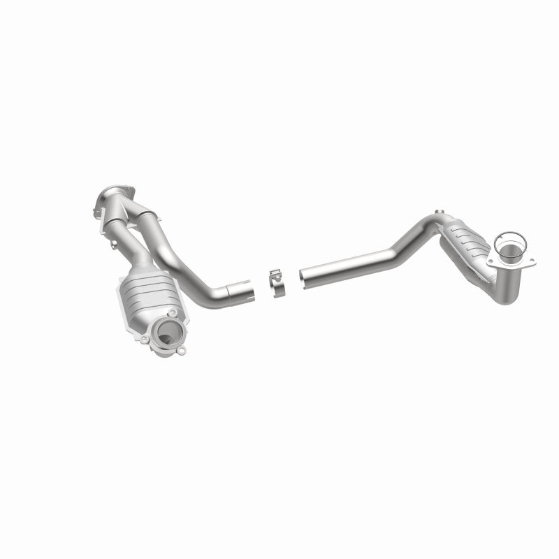 MagnaFlow Conv DF 02-06 Cadillac Truck. 8 5.3L Dual Conv. Y-Pipe Assy 2wd/Chevy Truck 99-07