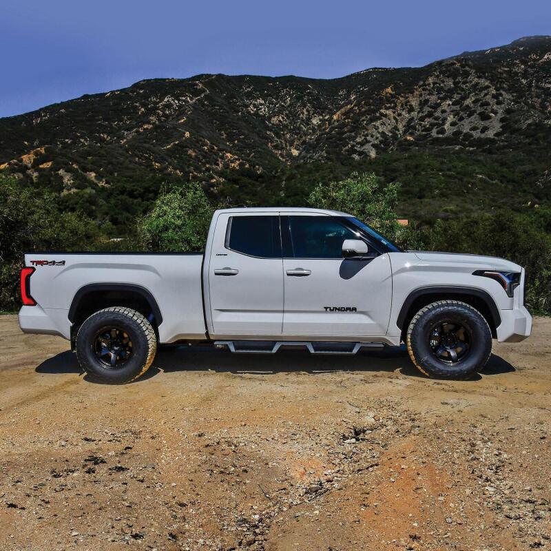 Westin/HDX 2022 Toyota Tundra Double Cab Drop Nerf Step Bars - Textured Black