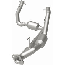 Load image into Gallery viewer, Magnaflow 05-06 Jeep Grand Cherokee 5.7L Direct Fit Catalytic Converter