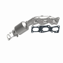 Load image into Gallery viewer, MagnaFlow OEM Grade Federal / EPA Compliant Manif Catalytic Converter 09-11 Hyundai Genesis V6 3.8L