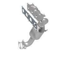 Load image into Gallery viewer, Magnaflow 15-17 Chrysler 200 2.4L OEM Manifold Direct Fit Converter