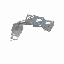 Load image into Gallery viewer, Magnaflow Conv DF 2007-2009 Sorento 3.3 3.8 L Manifold