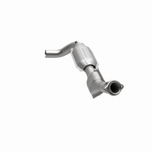 Load image into Gallery viewer, MagnaFlow Conv DF 97-98 Ford Trucks 4.6L