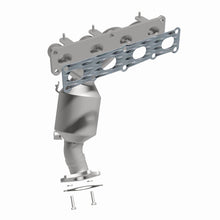 Load image into Gallery viewer, Magnaflow 13-16 Dart L4 2 2.4 OEM Manifold Direct Fit Converter