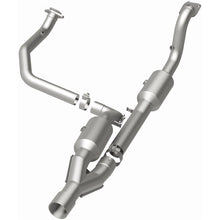 Load image into Gallery viewer, Magnaflow 14-18 2500 V8 6.4 OEM Underbody Direct Fit Converter