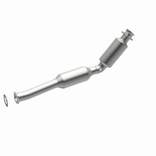 Load image into Gallery viewer, MagnaFlow 04-11 Lincoln Town Car V8 4.6L GAS California Catalytic Converter Direct Fit