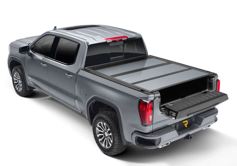 UnderCover 19-24 Chevy/GMC Silverado/Sierra 69.6in Fusion Bed Cover - Pull Me Over Red