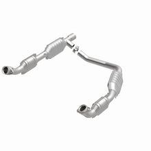 Load image into Gallery viewer, MagnaFlow Conv DF 05-07 Ford E-250/E-350 Econoline V8 5.4L