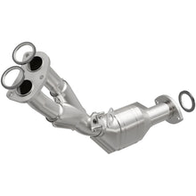 Load image into Gallery viewer, MagnaFlow Conv DF 01-04 Tacoma 2.7L front 49S