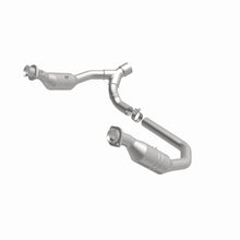 Load image into Gallery viewer, MagnaFlow Conv Direct Fit 06-07 Ram 1500 4.7L Underbody