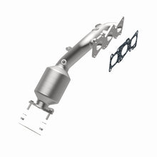 Load image into Gallery viewer, MagnaFlow OEM Grade Federal / EPA Compliant Manif Catalytic Converter 09-11 Hyundai Genesis V6 3.8L