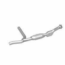 Load image into Gallery viewer, MagnaFlow Conv DF 01 Ford Trucks 4.6L