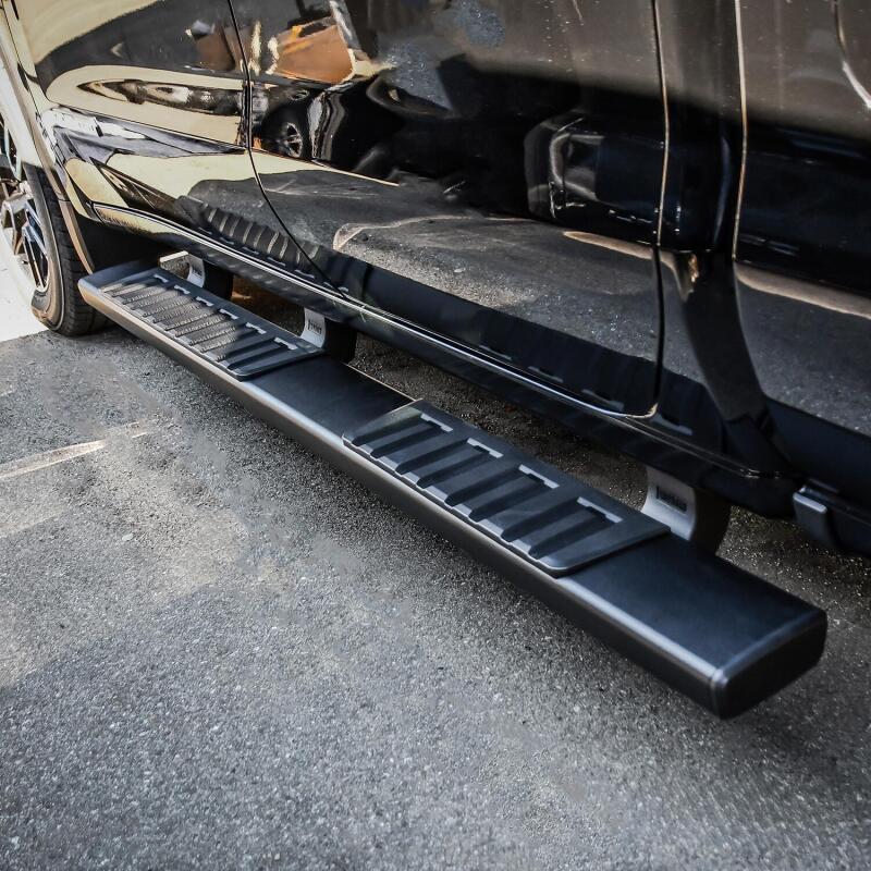 Westin 19-22 Chevrolet Silverado 1500 DC (Excl. 2019 LD/Limited) R7 Nerf Step Bars - Black