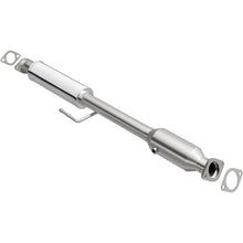 Load image into Gallery viewer, MagnaFlow Conv DF 11-14 Sonata 2.4L Underbody (OEM Grade Federal / EPA Compliant)