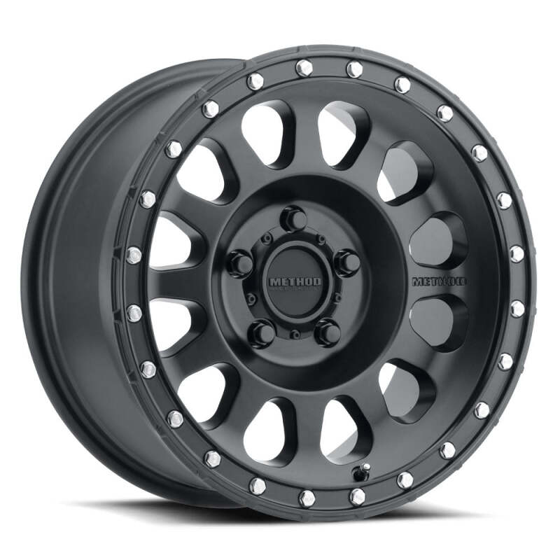 Method MR315 20x10 / 5x5.5 BP / -18mm Offset / 108mm CB Matte Black Wheel