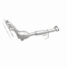 Load image into Gallery viewer, Magnaflow 15-17 Fusion L4 2 OEM Manifold Direct Fit Converter