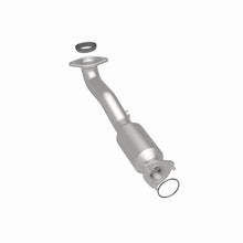 Load image into Gallery viewer, MagnaFlow 10-11 Honda CR-V California Catalytic Converter Direct Fit