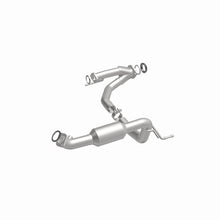 Load image into Gallery viewer, MagnaFlow 05-07 / 09-11 Toyota Tacoma Direct-Fit Catalytic Converter