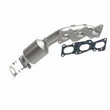 Load image into Gallery viewer, MagnaFlow OEM Grade Federal / EPA Compliant Manif Catalytic Converter 09-11 Hyundai Genesis V6 3.8L