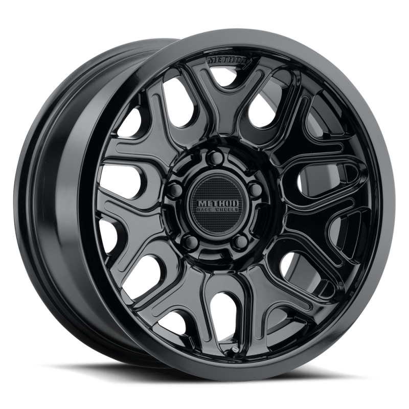 Method MR322 / 20x10 / 6x135 BP / -18ET / 4.76in BS / 87mm CB - Gloss Black Wheel