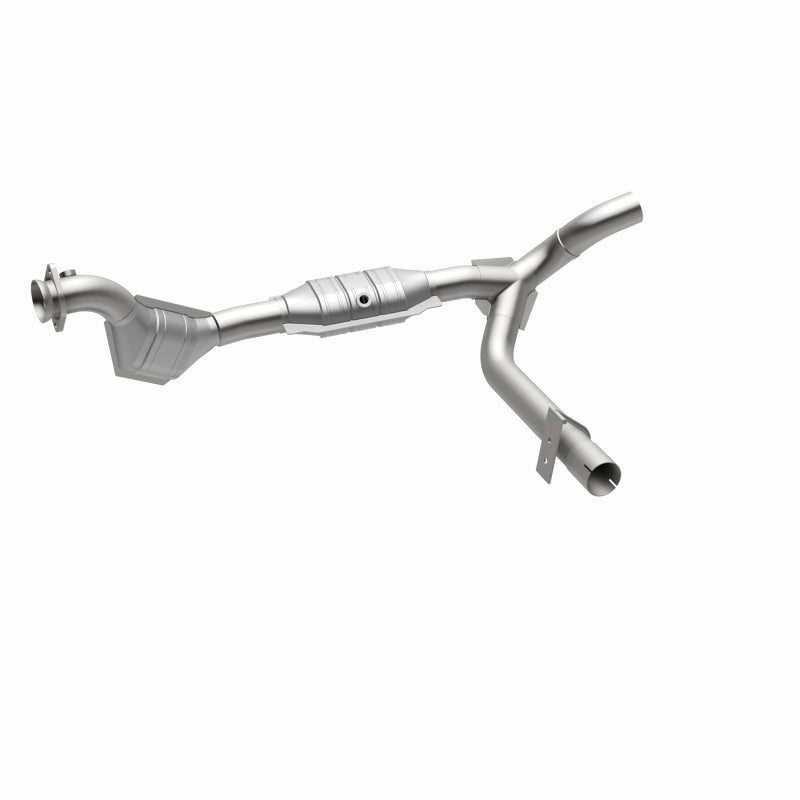 MagnaFlow Conv DF 01 Ford Trucks 4.6L