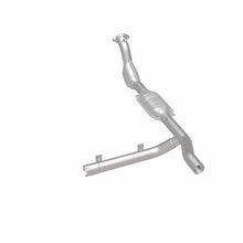 Load image into Gallery viewer, MagnaFlow Conv DF 97 Ford Expedition 4.6L