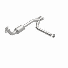 Load image into Gallery viewer, MagnaFlow Conv Direct Fit 05-06 Lincoln Navigator 5.4L w/ 3in Main Piping