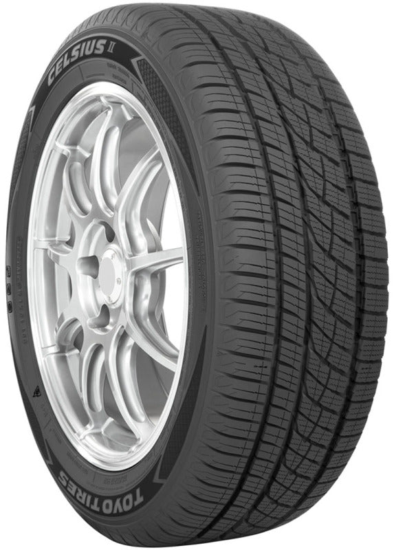Toyo Celsius II Tire - 235/60R16 100H (TL)