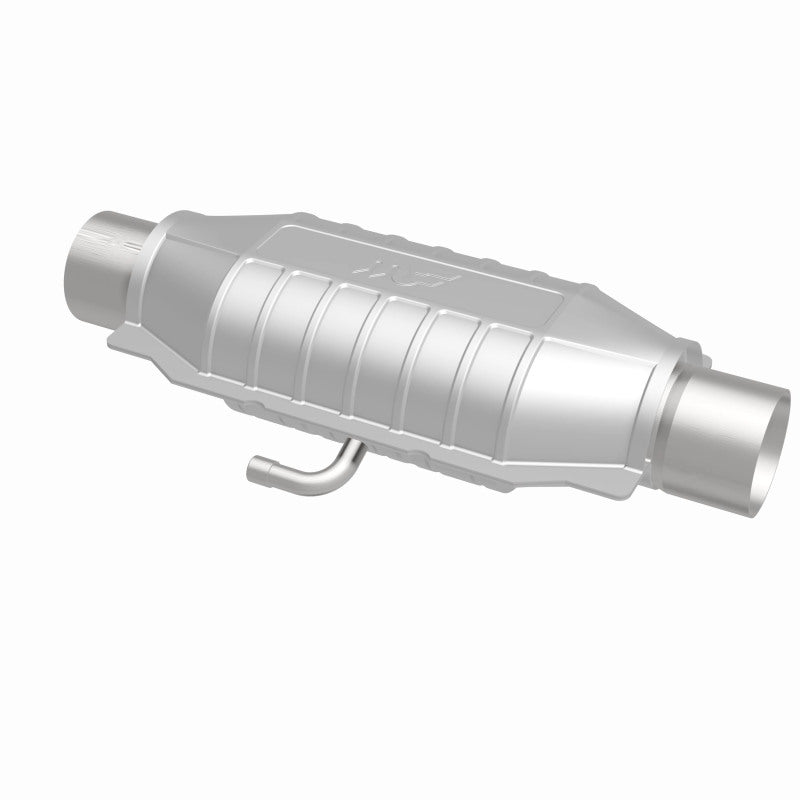 MagnaFlow Conv Universal 2.25in Inlet/Outlet Center/Center Oval