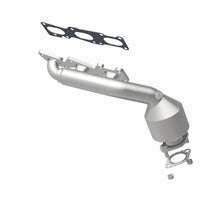 Load image into Gallery viewer, Magnaflow Conv DF 2007-2009 Sorento 3.3 3.8 L Manifold