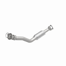 Load image into Gallery viewer, MagnaFlow Conv DF 97-03 Chevy Malibu 3.1L