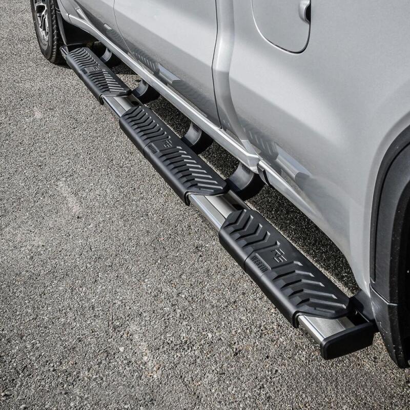 Westin 2019 Chevrolet Silverado/Sierra 1500 Crew Cab (5.5ft) R5 Modular Nerf Step Bars - SS