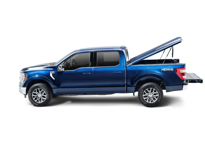 UnderCover 22-23 Ford F-150 Crew Cab 5.7ft Elite LX Bed Cover - Atlas Blue