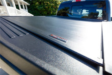 Load image into Gallery viewer, Roll-N-Lock 16-17 Toyota Tacoma Double Cab 60-1/2in E-Series Retractable Tonneau Cover