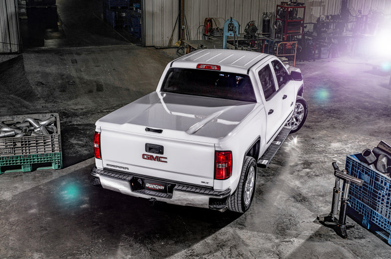 UnderCover 19-20 GMC Sierra 1500 (w/o MultiPro TG) 6.5ft Elite LX Bed Cover - Silver Ice