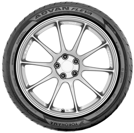Yokohama Advan Fleva V701 Tire - 225/35R18 87W