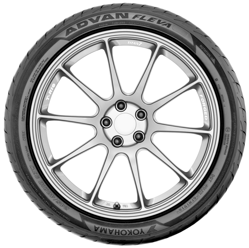 Yokohama Advan Fleva V701 Tire - 215/40R18 89W