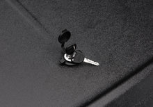 Load image into Gallery viewer, UnderCover 14-18 Chevy Silverado (19 Legacy) 5.8ft SE Bed Cover - Black Textured
