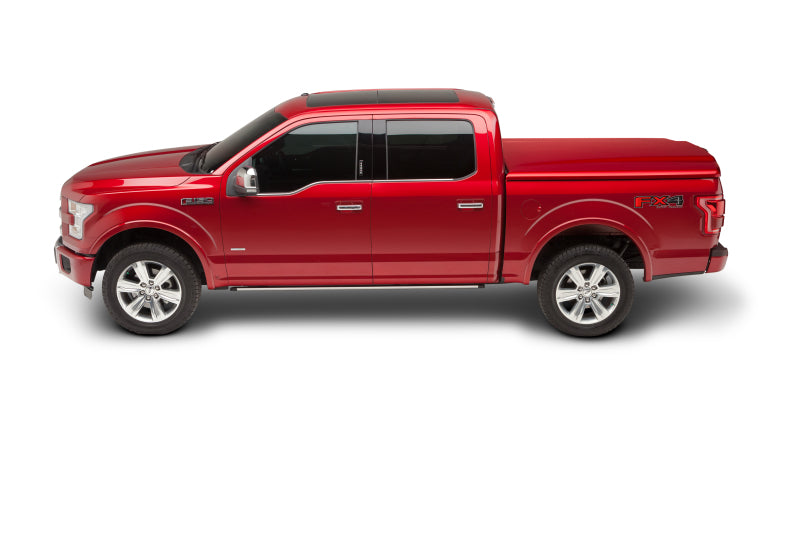 UnderCover 16-17 Chevy Silverado 1500 6.5ft Elite LX Bed Cover - Limited Edition Crimson Red