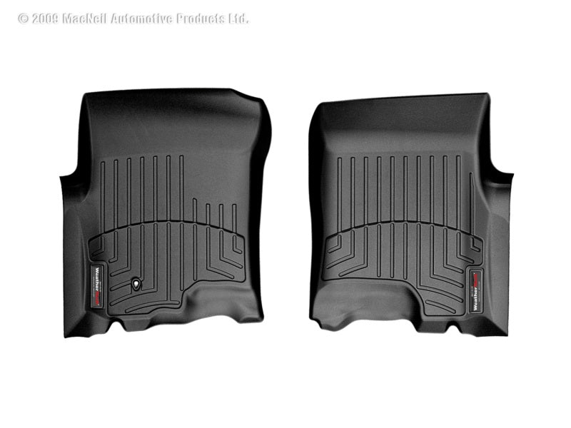 WeatherTech 97-02 Ford Expedition Front FloorLiner - Black