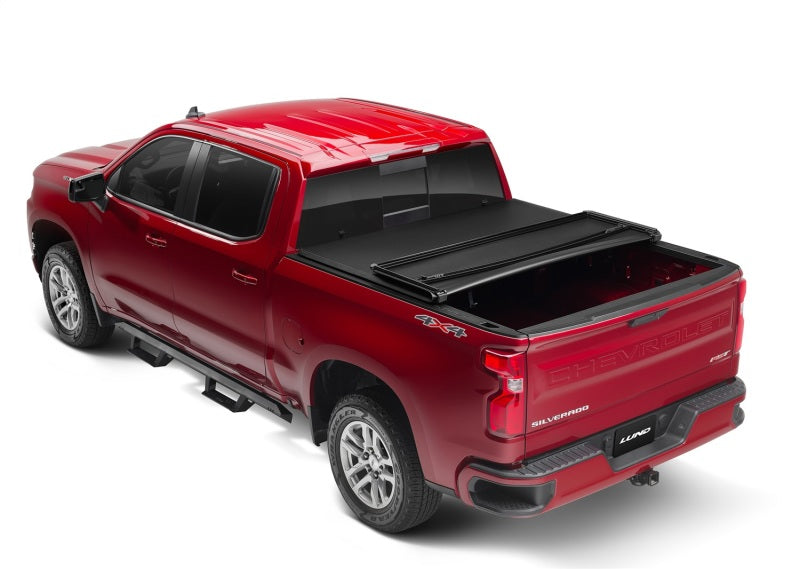 Lund 14-17 Chevy Silverado 1500 (8ft. Bed) Genesis Tri-Fold Tonneau Cover - Black