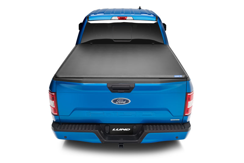 Lund 15-18 Ford F-150 Styleside (5.5ft. Bed) Hard Fold Tonneau Cover - Black