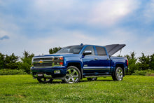 Load image into Gallery viewer, UnderCover 19-20 Chevy Silverardo 1500 6.5ft Elite Bed Cover - Black Textured