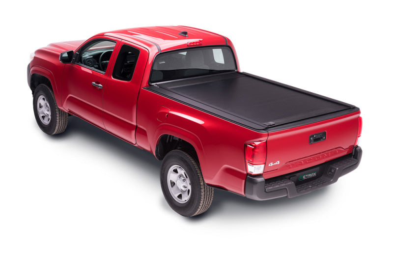 Retrax 2022+ Toyota Tundra Regular & Double Cab 6.5ft Bed w/Deck Rail System RetraxONE MX