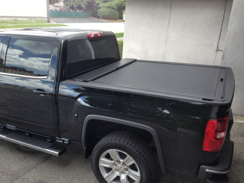 Roll-N-Lock 17-18 Honda Ridgeline XSB 59-1/2in M-Series Retractable Tonneau Cover